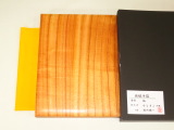 在銘/税所健一作楠（くす）内蓋付将棋駒用傾斜七段展示用兼用高級平箱/UVカットアクリル板内蓋 紙箱付新品